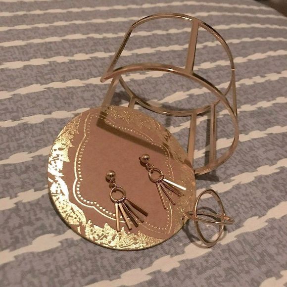 Francesca's Women's Gold Post Dangle Earrings & Fashion Jewelry Cuff Bracelet - Picture 1 of 12